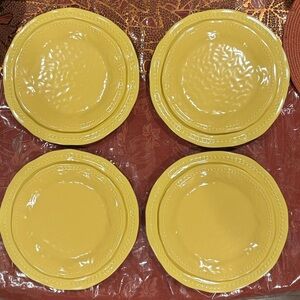 8 Tommy Bahama Yellow Scalloped Hobnail Melamine Plates